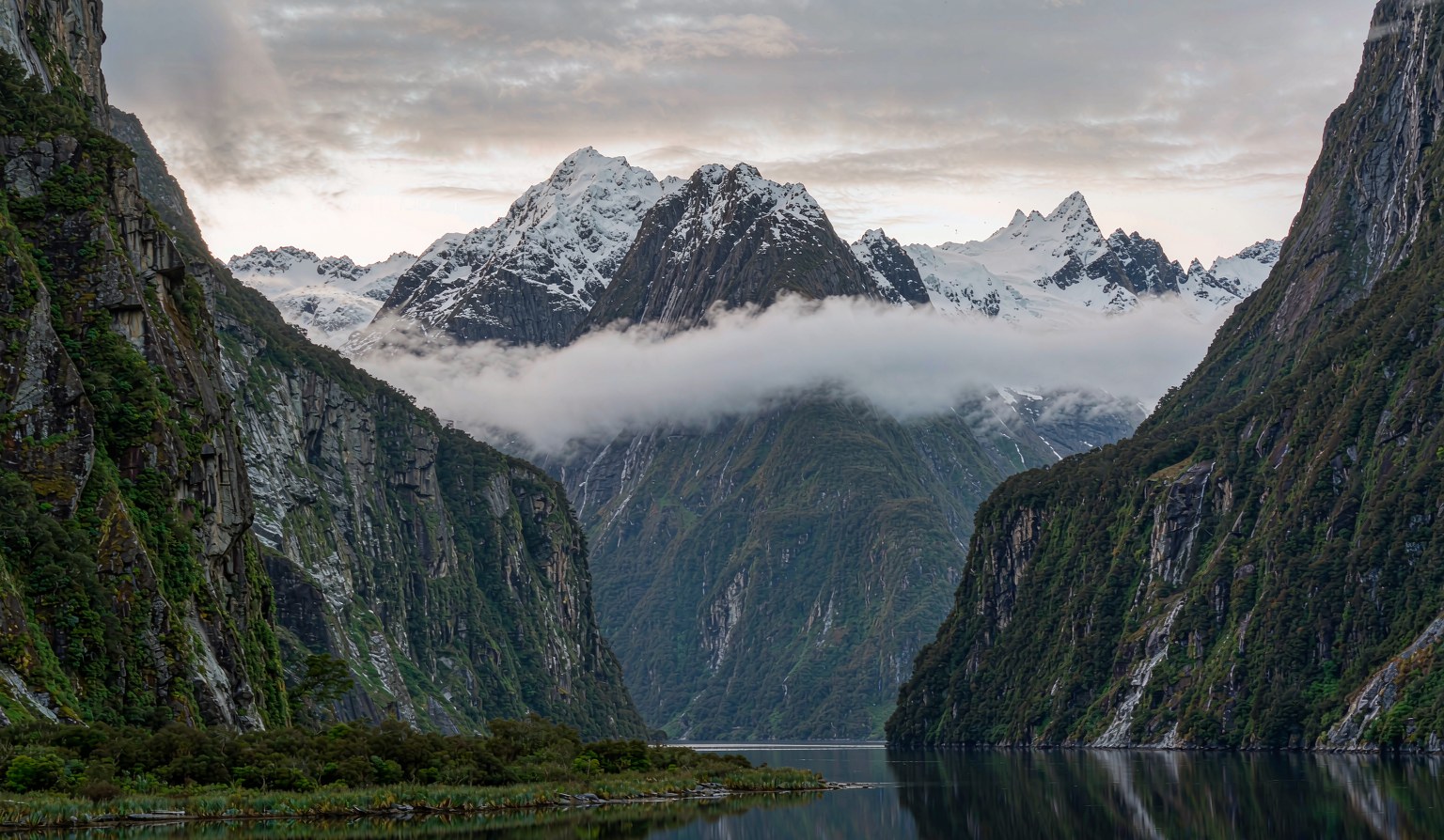 New Zealand — halal-friendly small-group travel